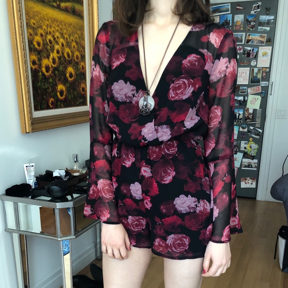 BCBGeneration Rose 🌹 Romper Sexy - Size S